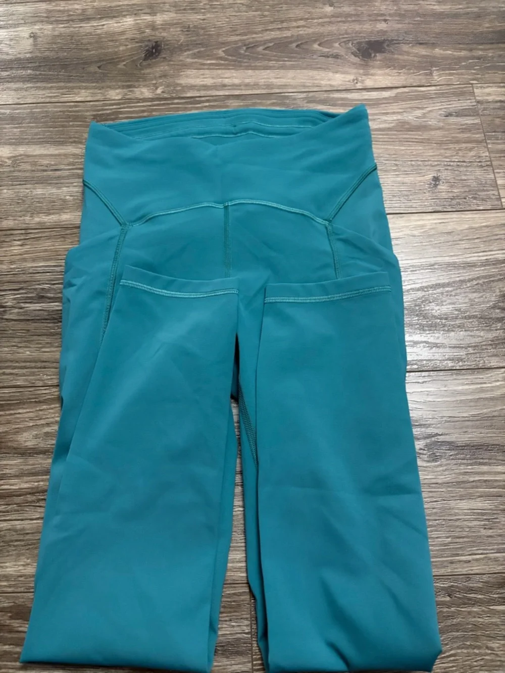 Lululemon Power Thru High Rise Crop 23